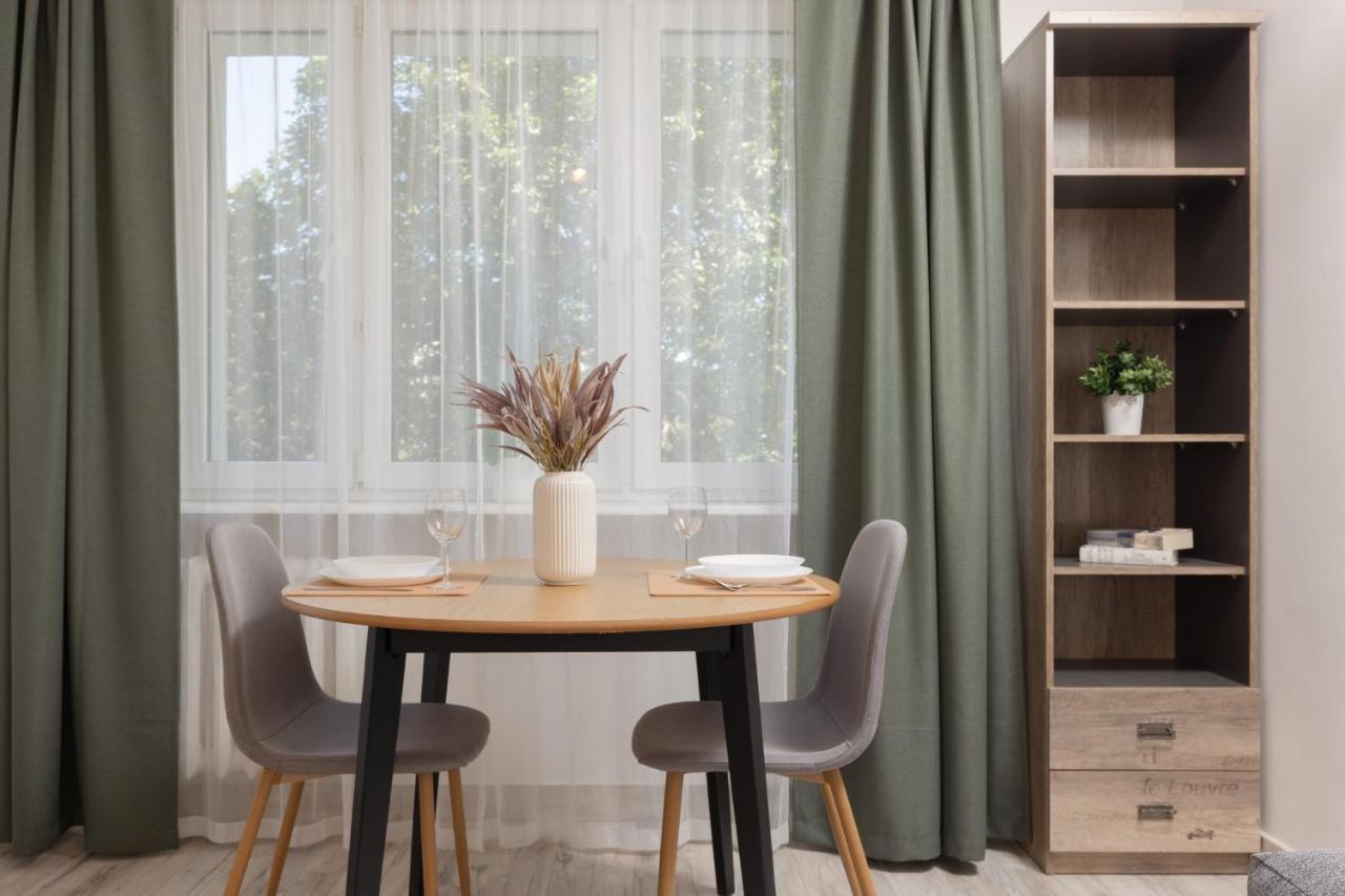 Studio Warsaw Wlochy 1 Sierpnia By Noclegi Renters Buitenkant foto